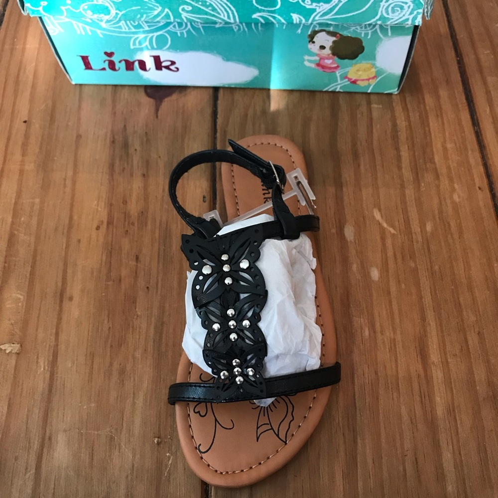 Link brand butterfly sandals new in box